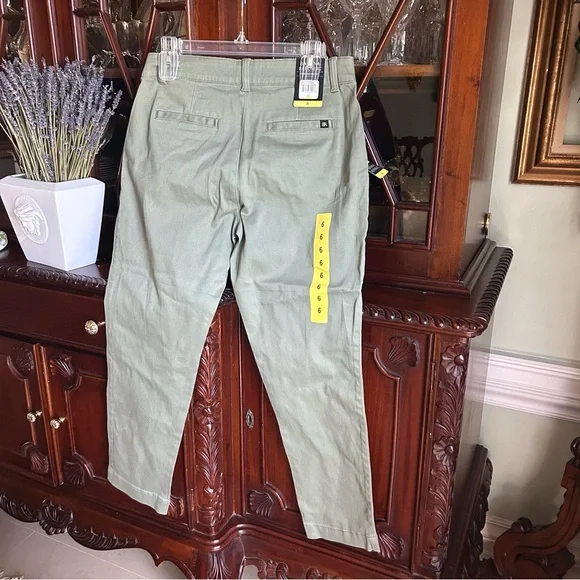 Banana Republic Cropped Chino Pant Olive Green Pants - Picture 7 of 10
